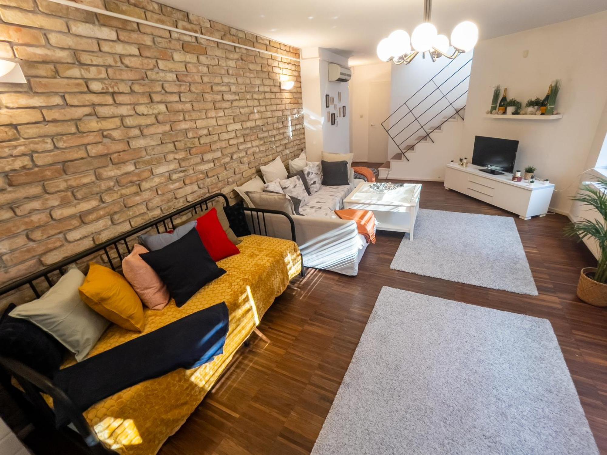 Luxurious Penthouse In The Heart Of Budapest Exterior photo